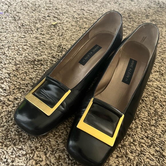 Ann klein classy heels with golden buckle. Made in Italy - Picture 6 of 8